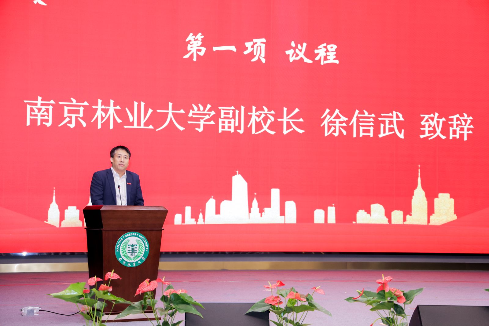 IMGL3364.JPG~tplv-9lv23dm2t1-resize-animforce-v1_1600_3000_gif